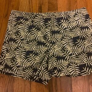 Ann Taylor city Cotton shorts, size 10.